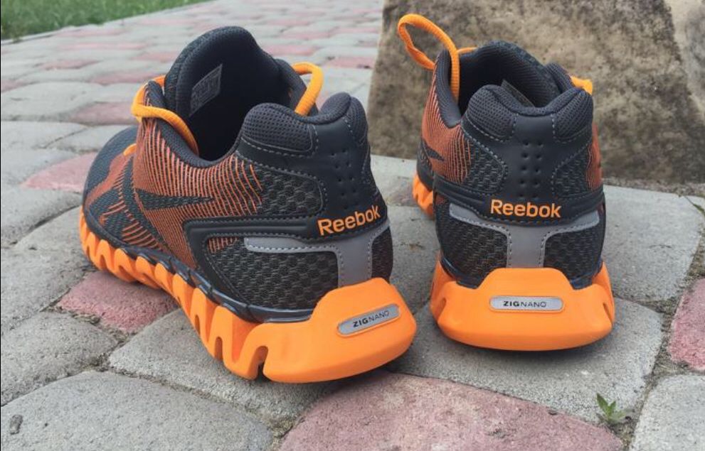 Reebok чоловічі кросівки розмір 44,5