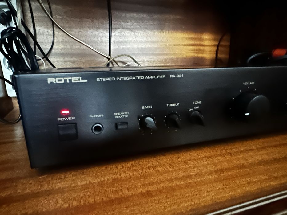 Amplificador Rotel RA-931
