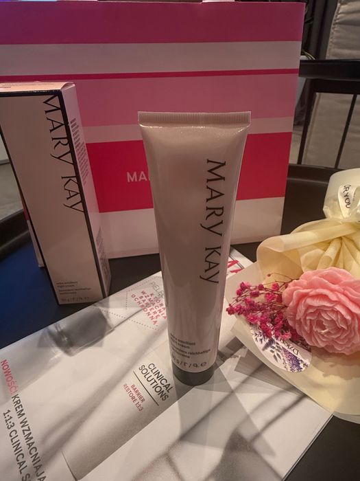 Zmiękczający krem Mary Kay