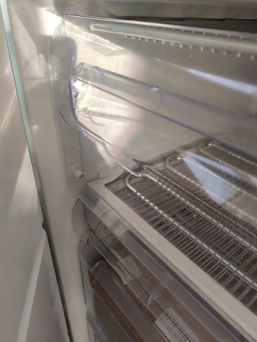 Морозильна камера zanussi 168 літрів