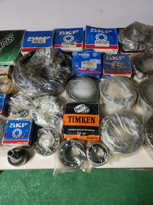 Lote de 47 rolamentos novos várias referências
