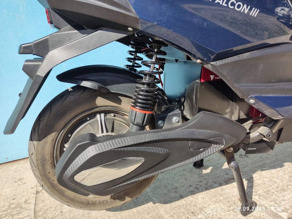 Електроскутер Maxxter FALCON III