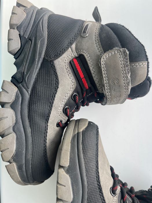 Зимове взуття на хлопчика/ботинки Clibee