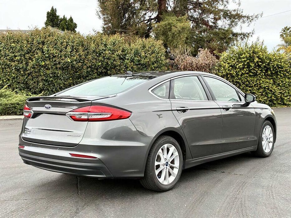 Ford Fusion Energi Titanium      2019