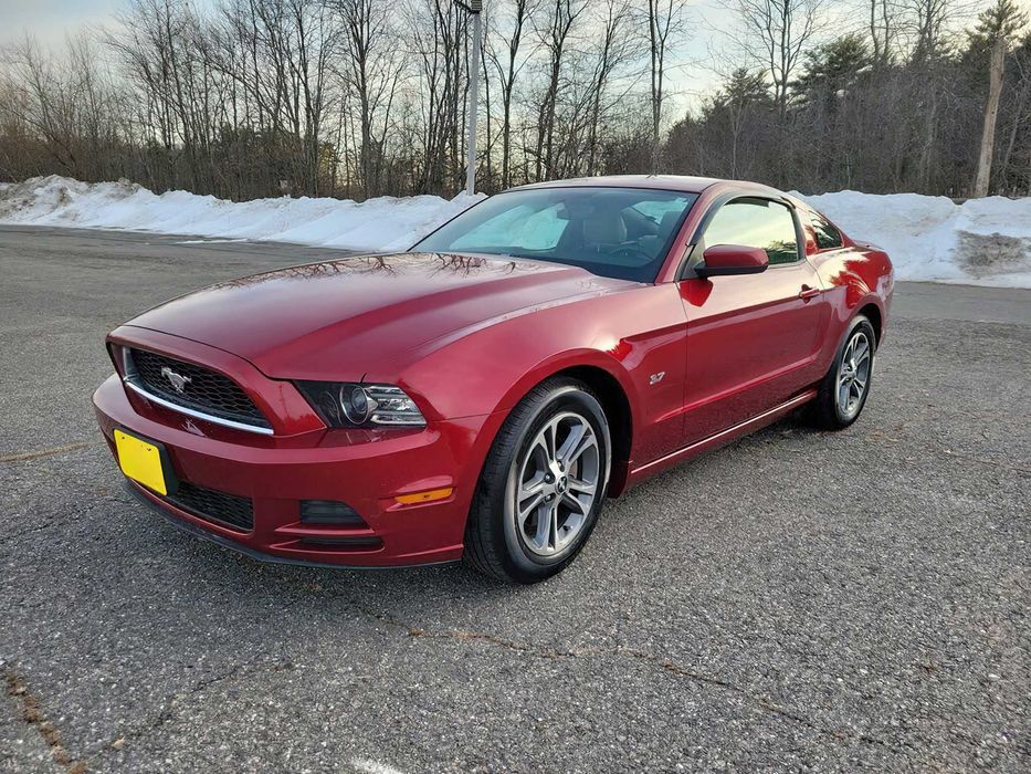 Ford Mustang      2014
