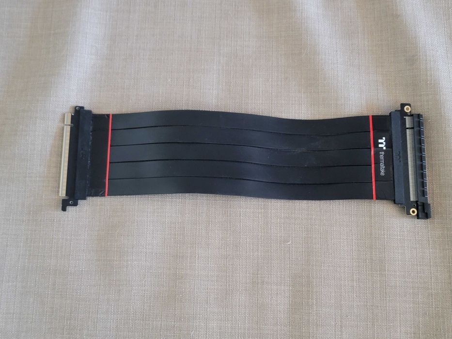 CoolerMaster/Thermaltake Extensor/Riser PCIE x16 Gen4 40cm64284477850242120