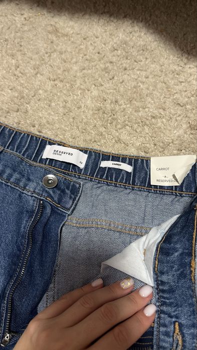 Стильні жіночі джинси нові