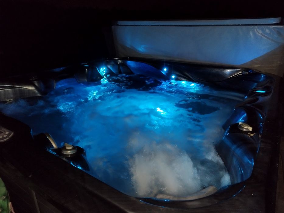 Jacuzzi ogrodowe USA, wanna spa, całoroczne, 6-cio osobowe BALBOA