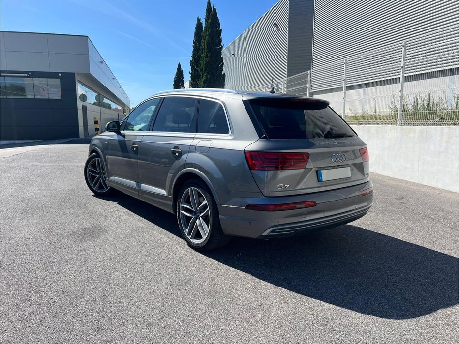 Audi Q7 3.0 E-Tron Tiptronic S-Line