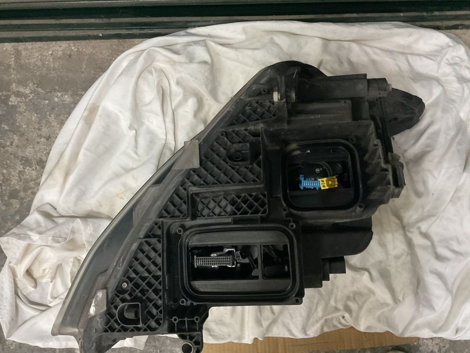 Vendo Farol Mercedes Vito/V Class