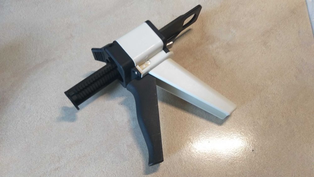 дозатор для 2-компонентного клея