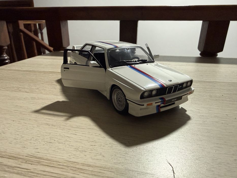 Bmw e30 M3  miniatura