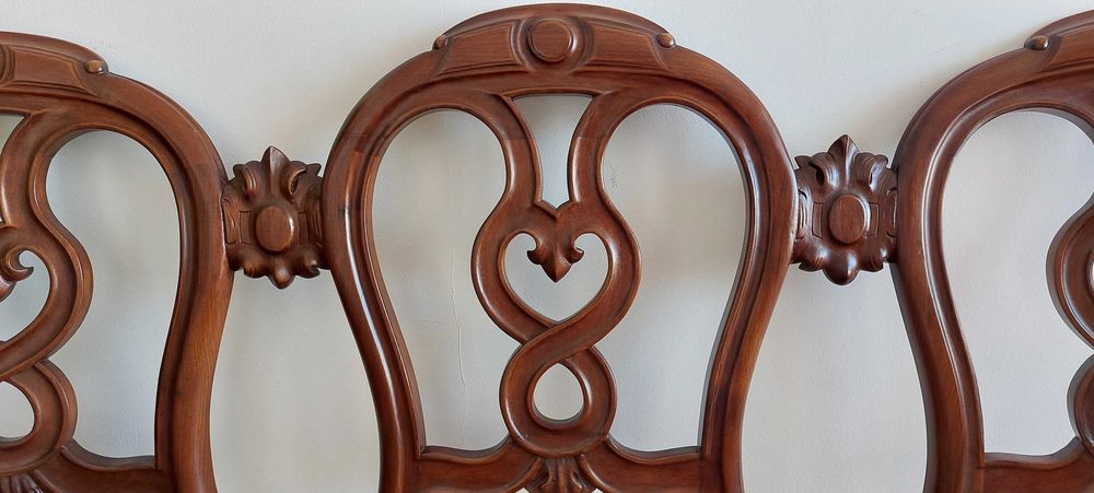 Canapé centenário restaurado ao estilo original [BAIXA DE PREÇO]