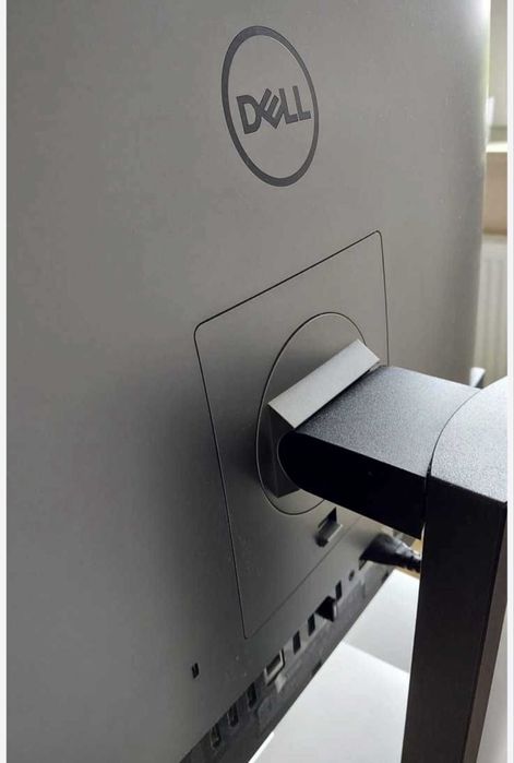 Komputer z dotykowym ekranem; Touch 27" DELL OptiPlex 7780 i7 16/512GB