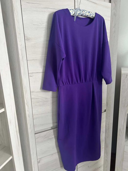 Sukienka midi elegancka fioletowa rozmiar 42