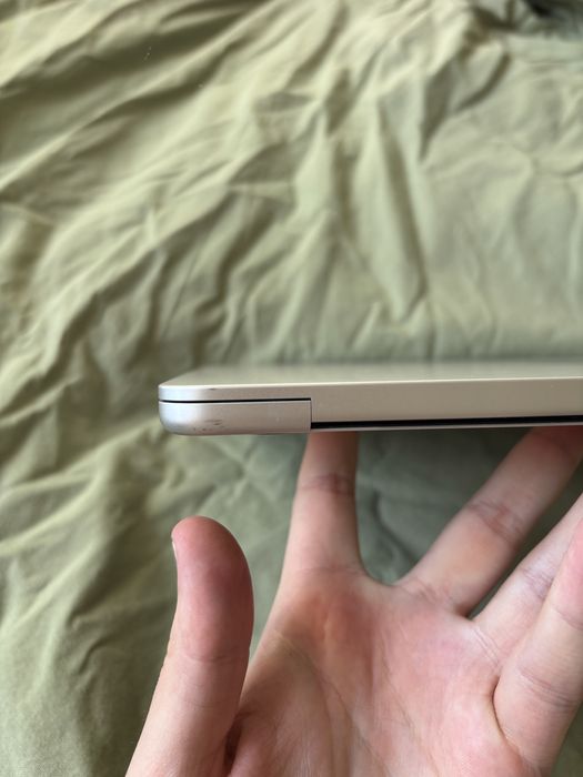 Macbook Air M3 8/256