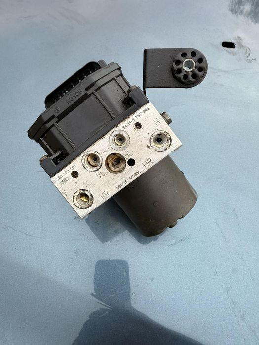Блок ABS BMW E39 001