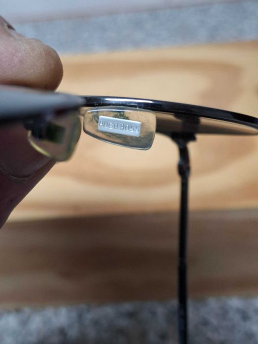 Oculos de sol Dolce & Gabbana e Hugo Boss