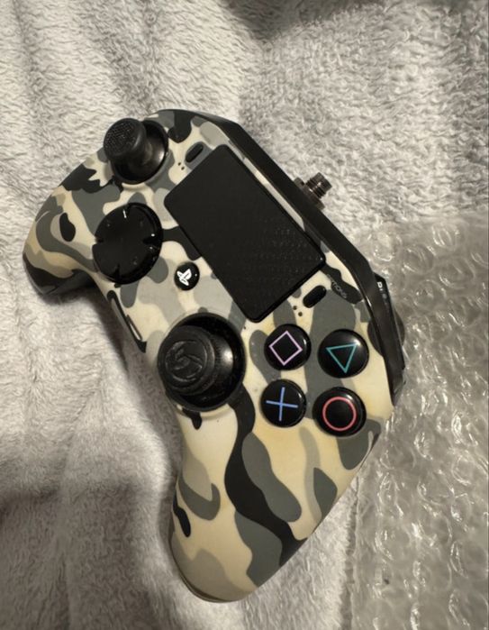 Kontroler do ps4 Nacon revolution pro