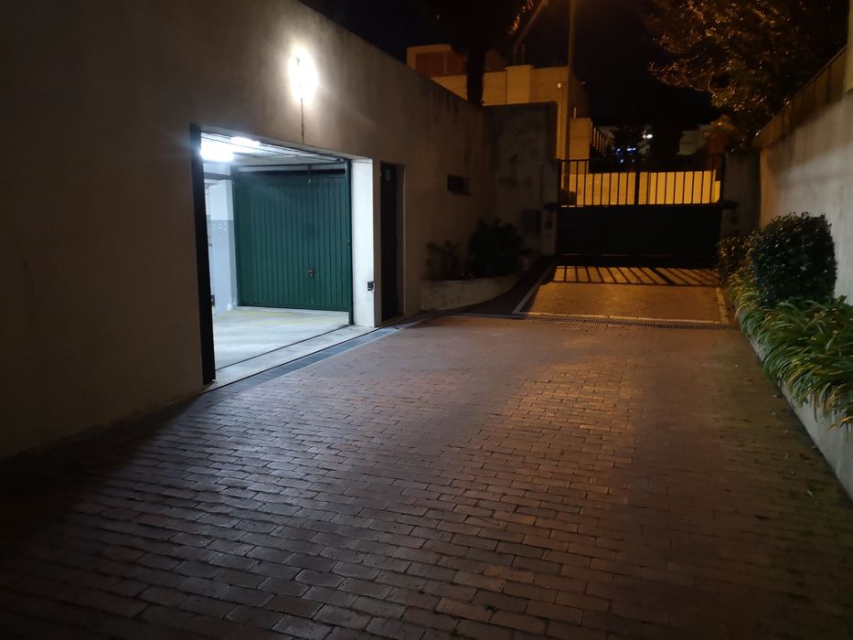 lugar de garagem no Amial ao Luso Francês