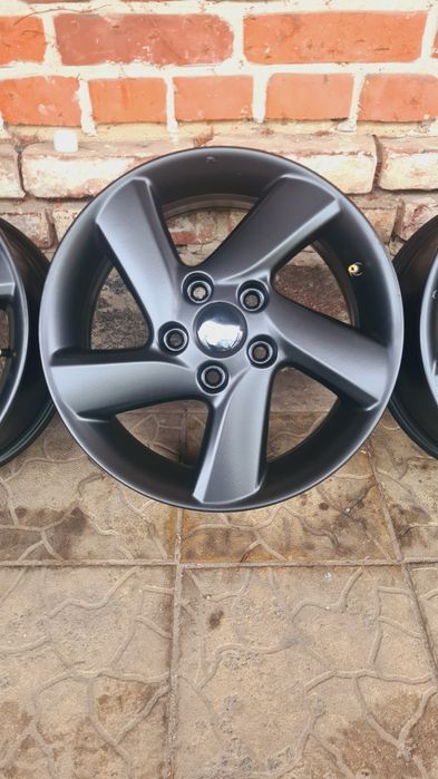 5/114.3 r16 Renault, Suzuki, Nissan, Subaru, Kia, Toyota, Honda, Hyund