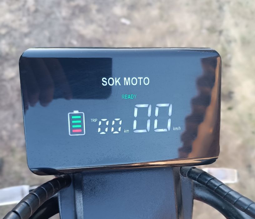 Продається електроскутер у хорошому стані!