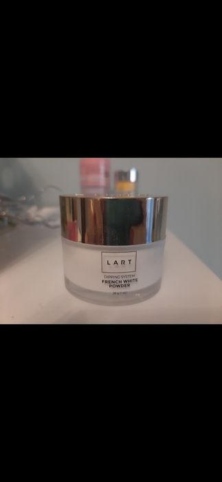 Sprzedam  pudry tytanowe lart