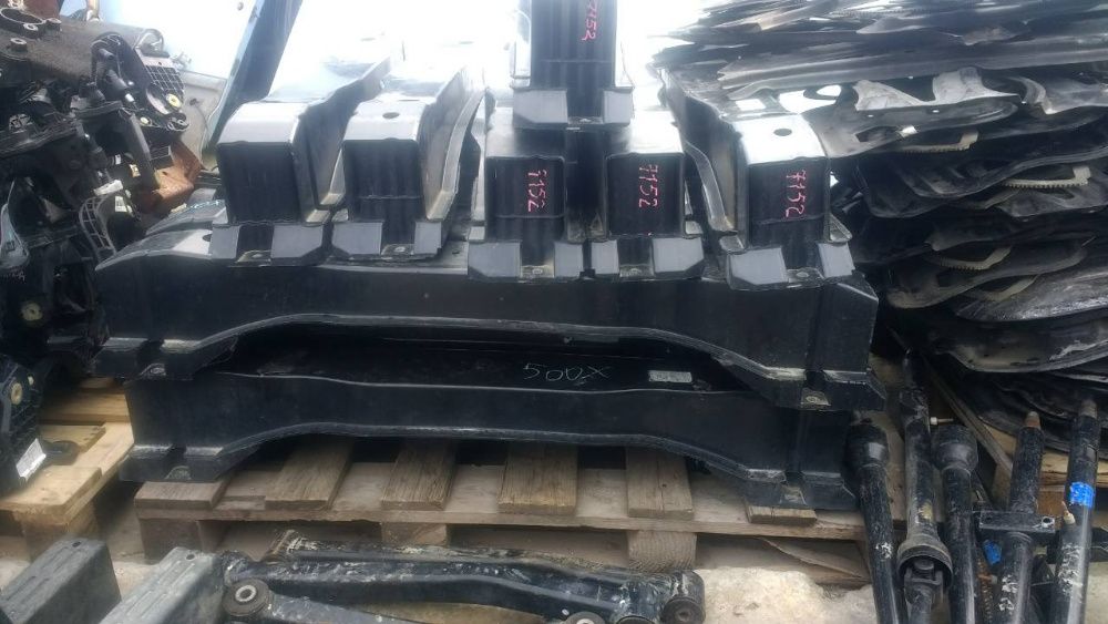 Усилитель пластиковый заднего бампера Jeep Renegade Fiat 500X Джип