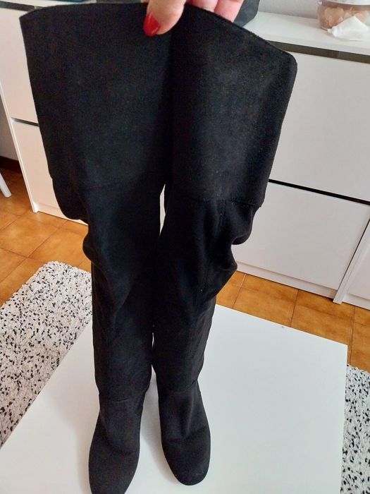 Botas de Cano Alto em Camurça Tam.39 Bershka