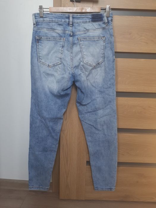 Spodnie Reserved jeansy dżinsy r.36