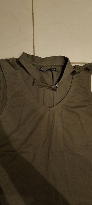 Bluzeczka bez rękawów s