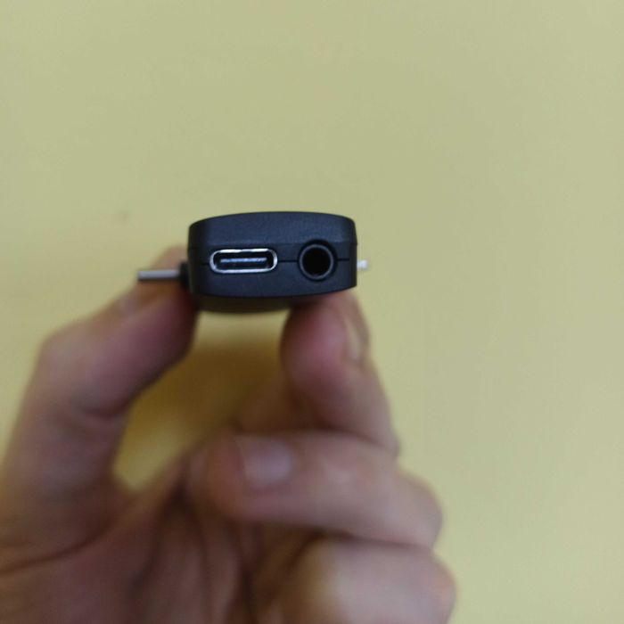 Микрофон-петличка F11-2 с подключением 3,5 мм, Type-C, Lightning