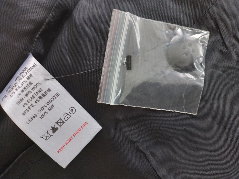 Жіночий новий брендовий піджак з желеткою