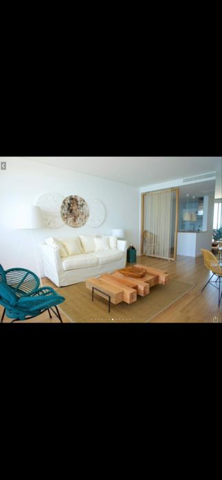 Mesa de centro em madeira  macica e ferro