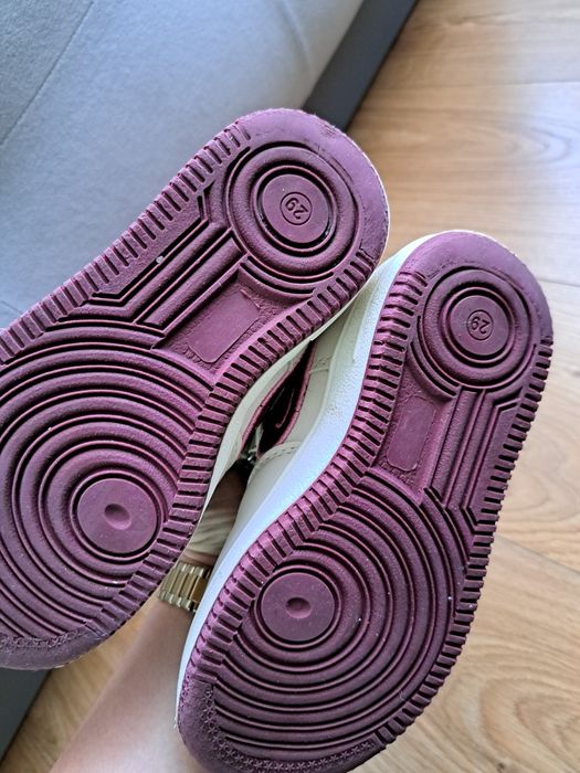 Buty Nike dla dziewczynki