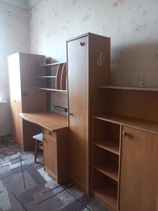 Дитяча стінка для школяра