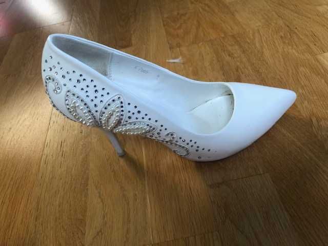 Buty, szpilki do ślubu
