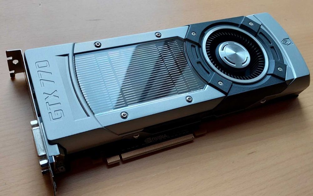Placa gráfica NVIDIA GeForce GTX 770 - Founders Edition