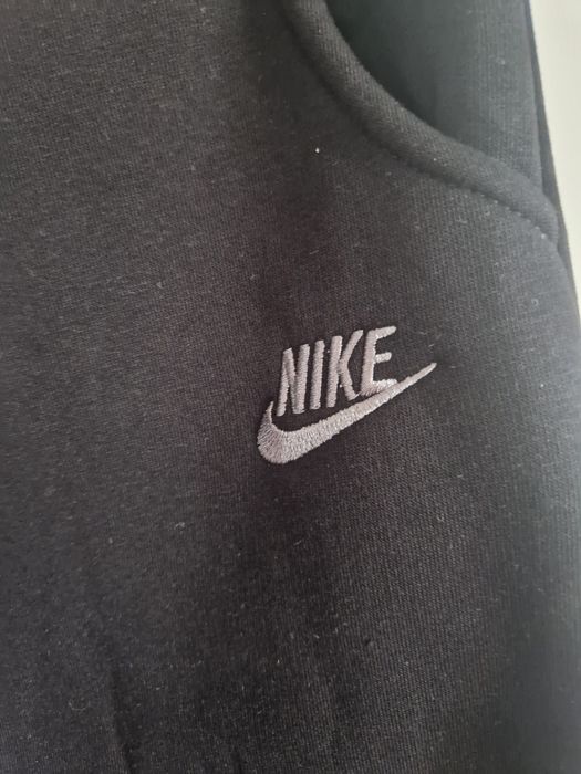 Spodnie dresowe  nowe NIKE xxl.