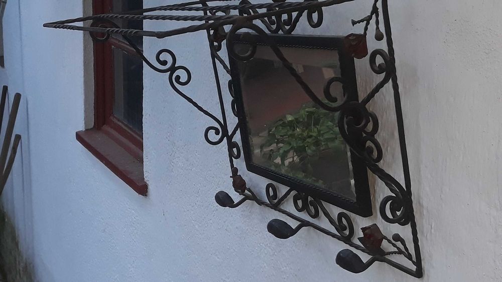 Antigo Bengaleiro em Ferro dos Anos 60