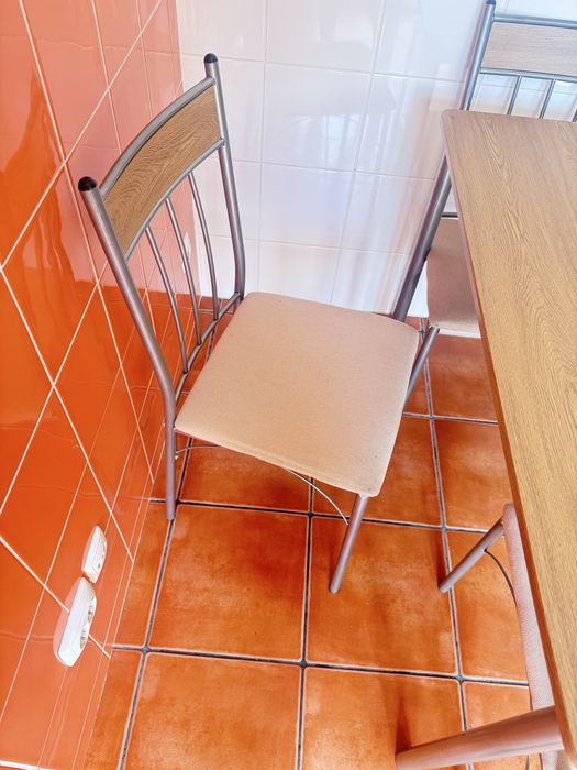 Mesa 4 cadeiras