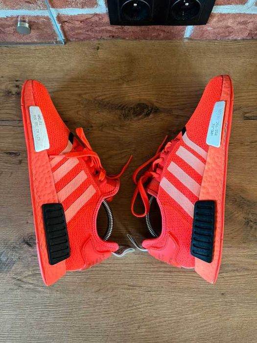 Adidas NMD R1 red