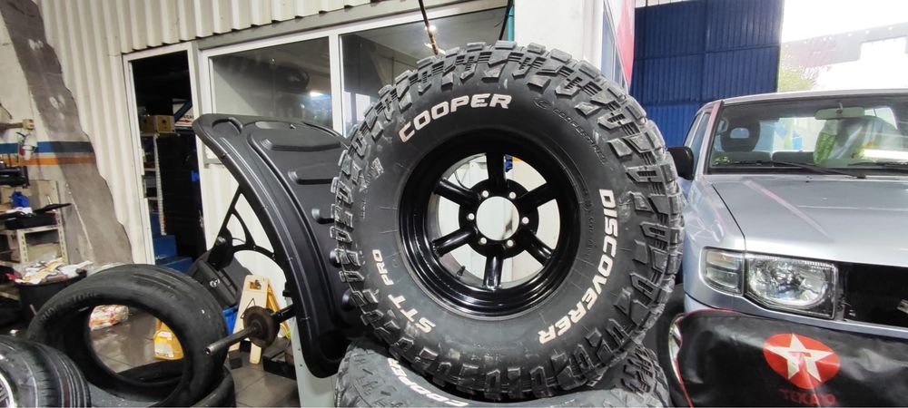 Jantes 15 N power pneus 33/12.5R15 pajero nissan toyota