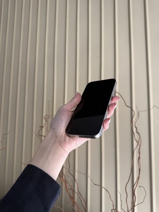 Used IPHONE 15 Pro 128 White Titanium Neverlock  Дорошенка,28 ,IGrand