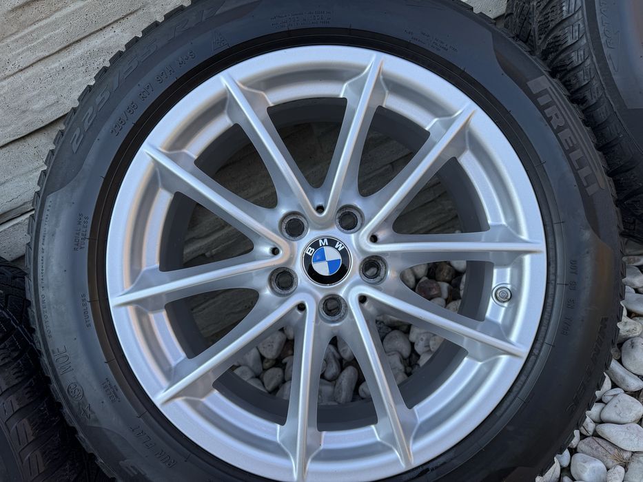 Sprzedam całe koła 17 cali BMW piasta 66.1 mm Rozstaw 5x112