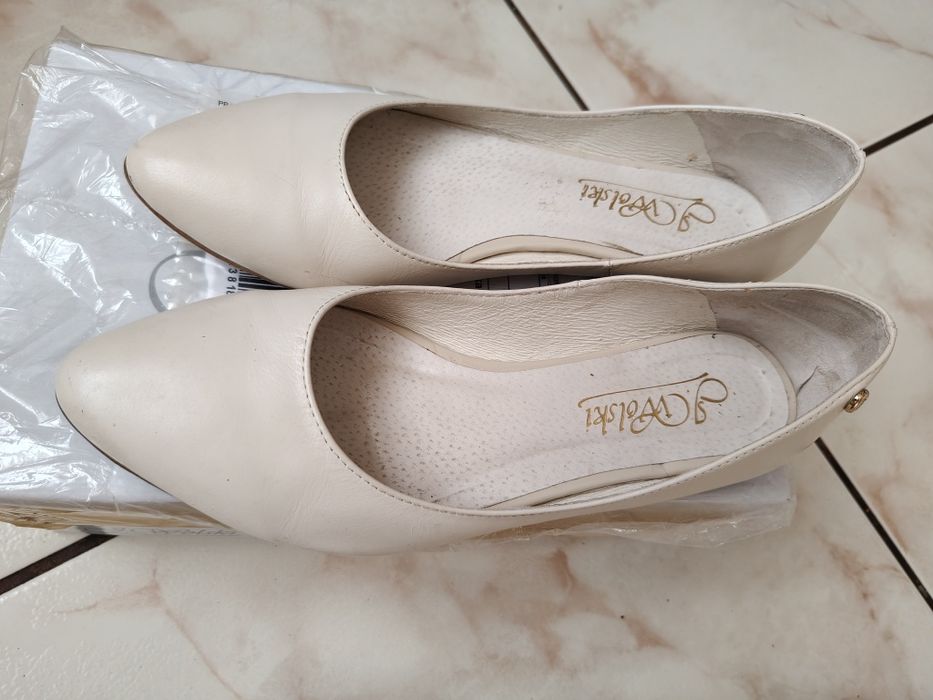 Balerinki ecru  r 38