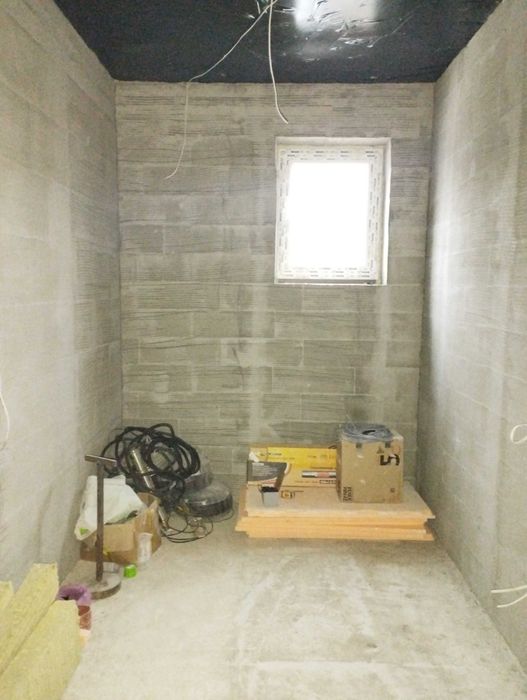 Просторий утеплений будинок в районі Заріччя