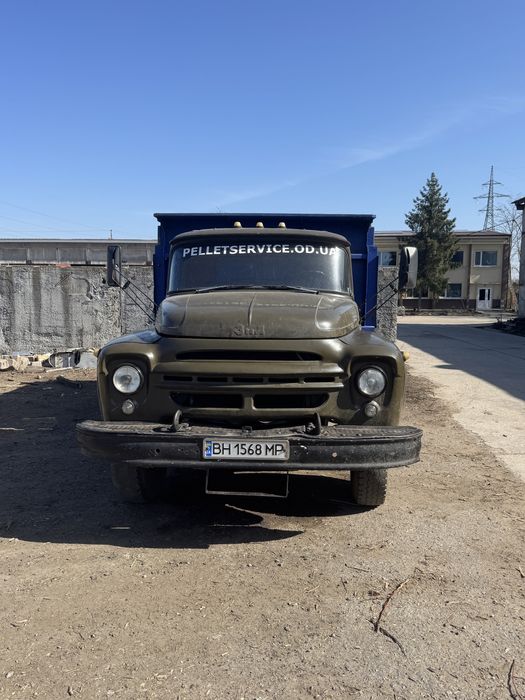 Самосвал ЗИЛ 130.