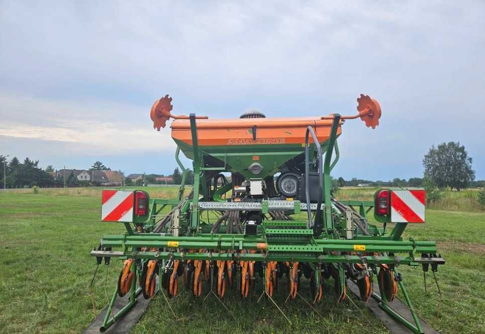 Agregat Uprawowo Siewny Amazone Siewnik Ad - p Ke 3000 Kg 303 Kx 2015r