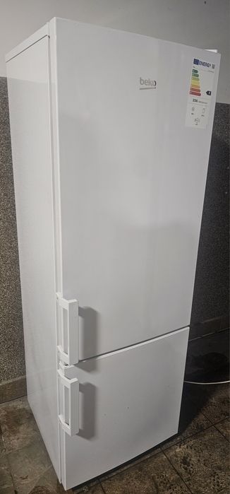 Lodówka lodówko-zamrażarka Beko csk240m31wn